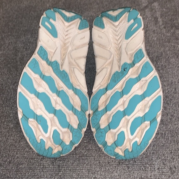 Hoka Clifton 8 Shoes - Picture 7 of 9